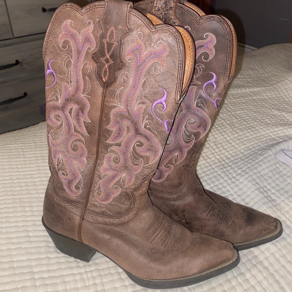 justin boots women’s cowgirl boots